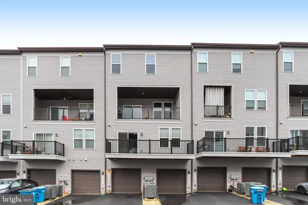 $549,900 | 44499 Wolfhound Square, Ashburn, VA 20147