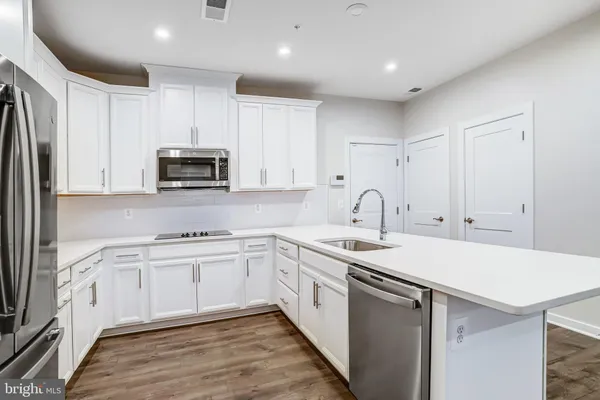 $549,900 | 44499 Wolfhound Square, Ashburn, VA 20147