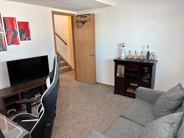 $308,900 | 3127 30th Street South, Moorhead, MN 56560