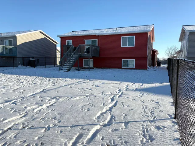 $308,900 | 3127 30th Street South, Moorhead, MN 56560