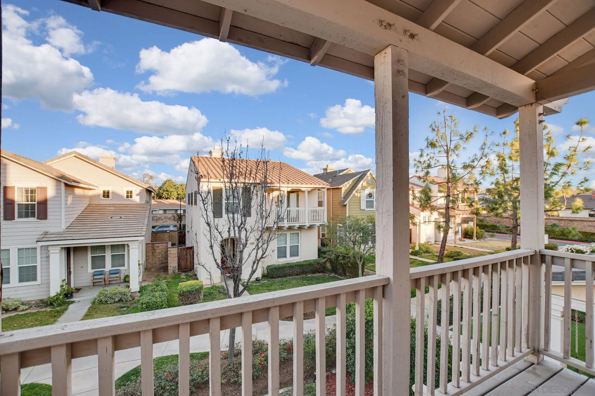 6346 Southern Place Riverside, CA 92504 - Photo 25 of 33 a view of a building from a balcony