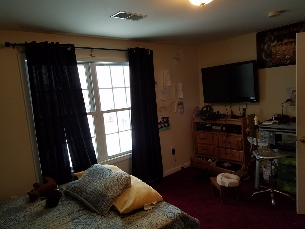 34 Daisy Lane Fall River, MA 02721 - Photo 17 of 19