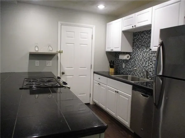 $1,800 | 323 Palm Street, St. Simons Island, GA 31522