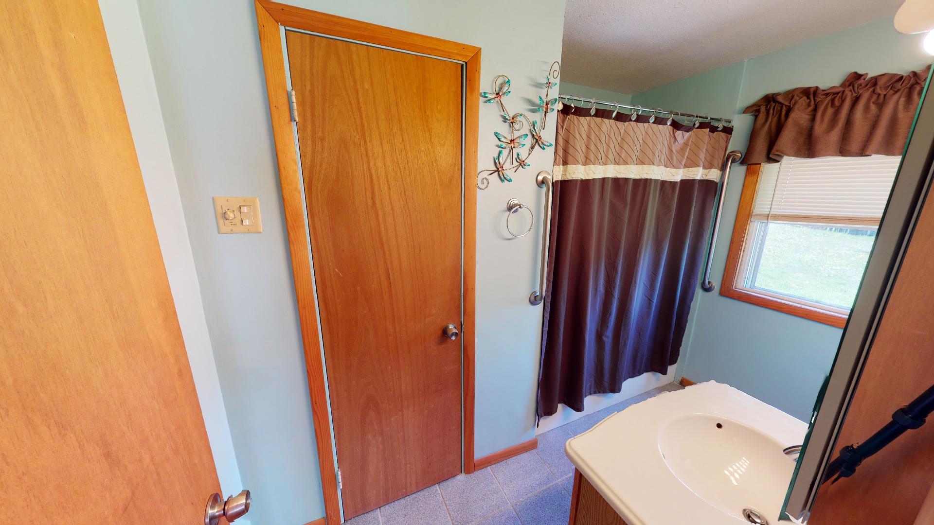 14533 Ridgeway Avenue Midlothian, IL 60445 - Photo 14 of 28