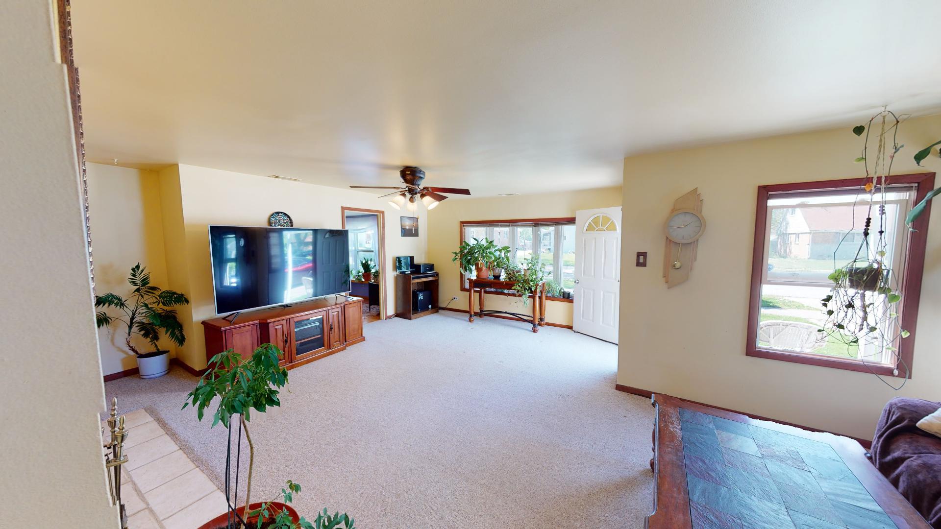 14533 Ridgeway Avenue Midlothian, IL 60445 - Photo 4 of 28