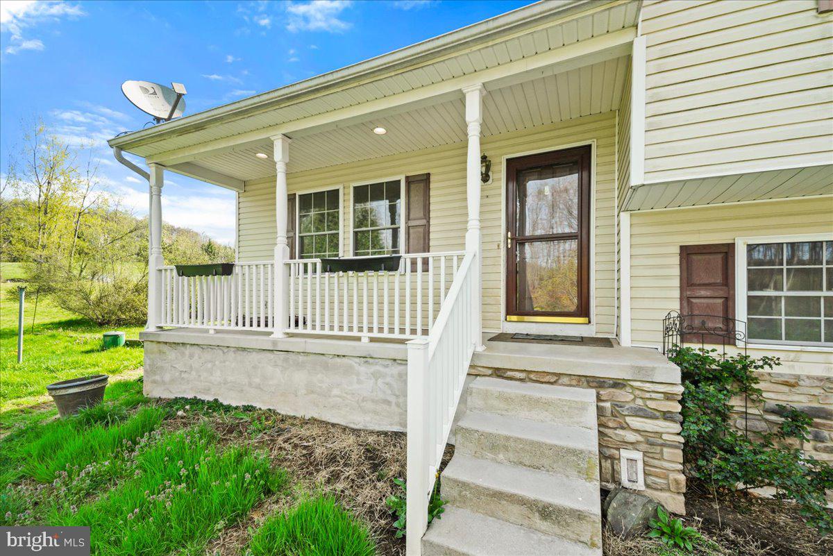 15 P P And Q Road Biglerville, PA 17307 - Photo 4 of 31 Gallery Image 4