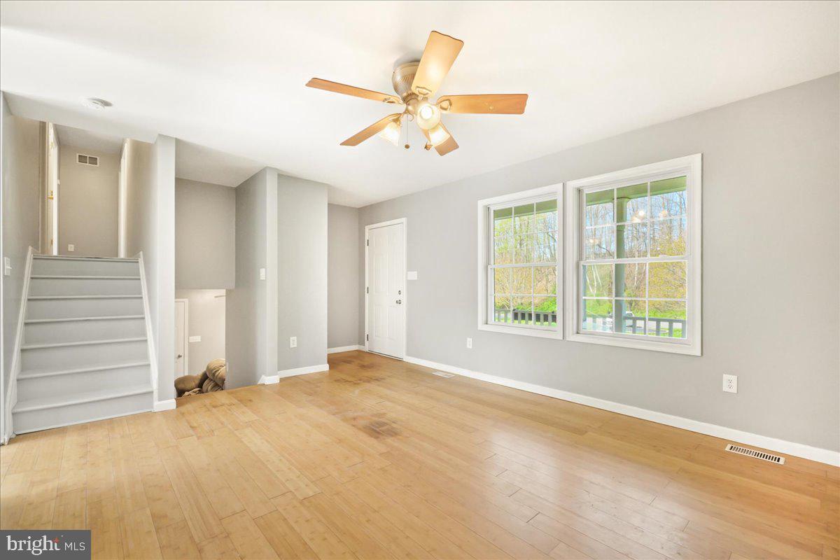 15 P P And Q Road Biglerville, PA 17307 - Photo 8 of 31 Entrance/Living Room