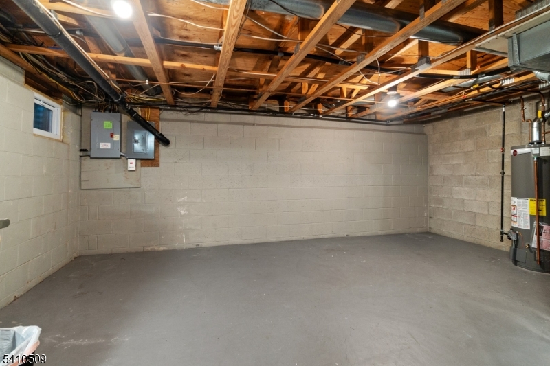 5 Gristmill Sparta, NJ 07871 - Photo 25 of 33