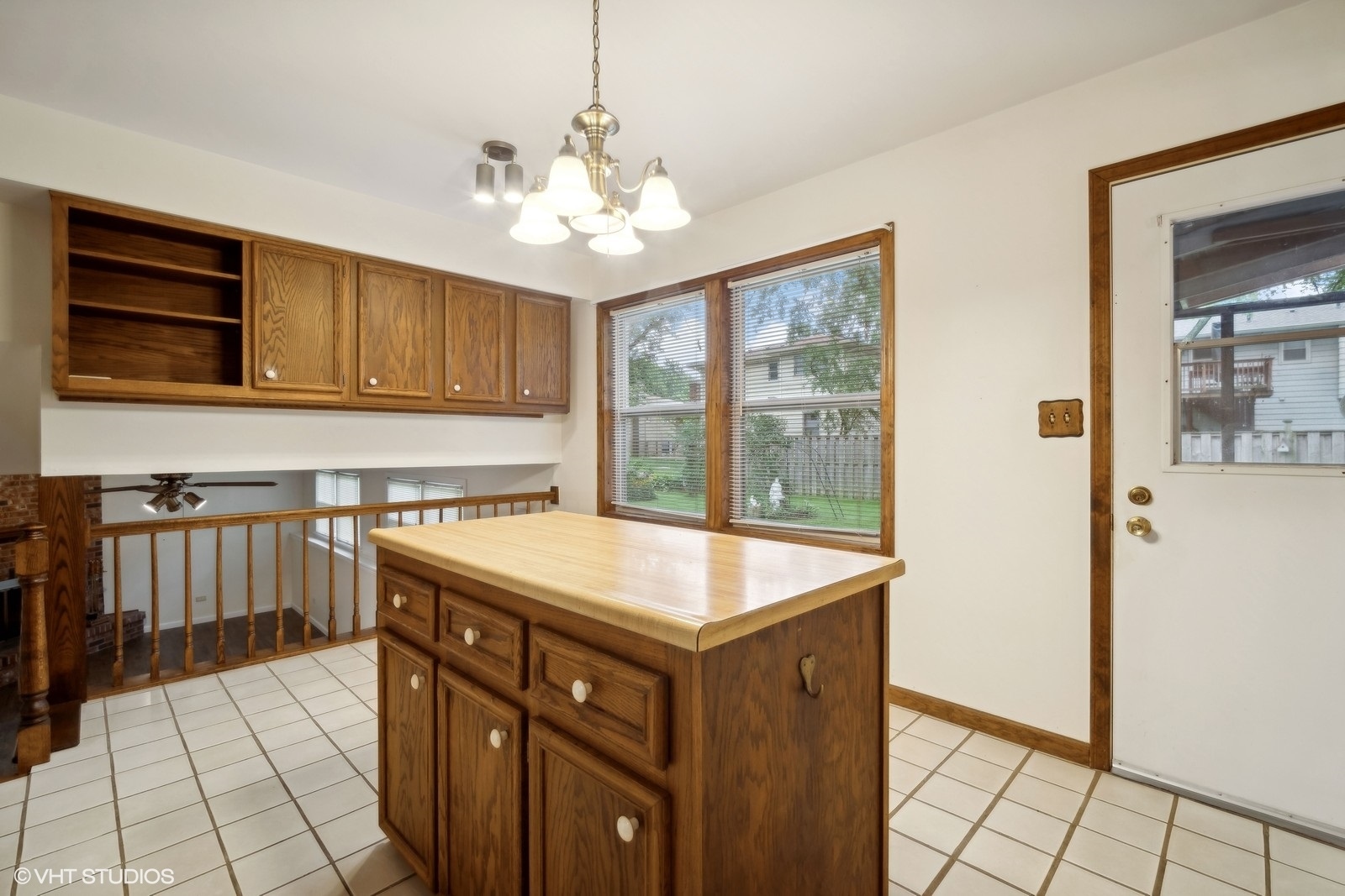233 Downing Road Buffalo Grove, IL 60089 - Photo 12 of 36 Gallery Image 12