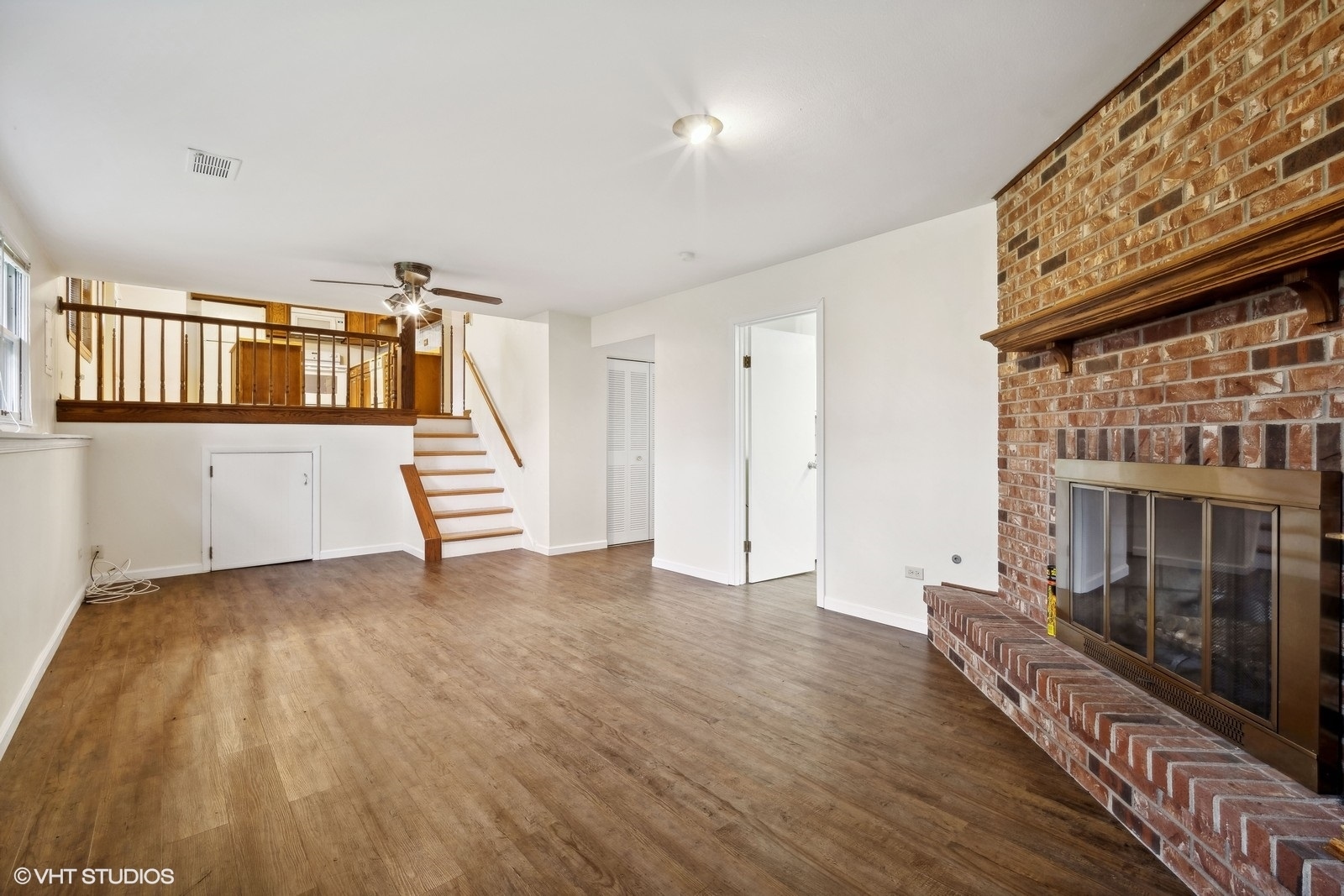 233 Downing Road Buffalo Grove, IL 60089 - Photo 16 of 36 Gallery Image 16