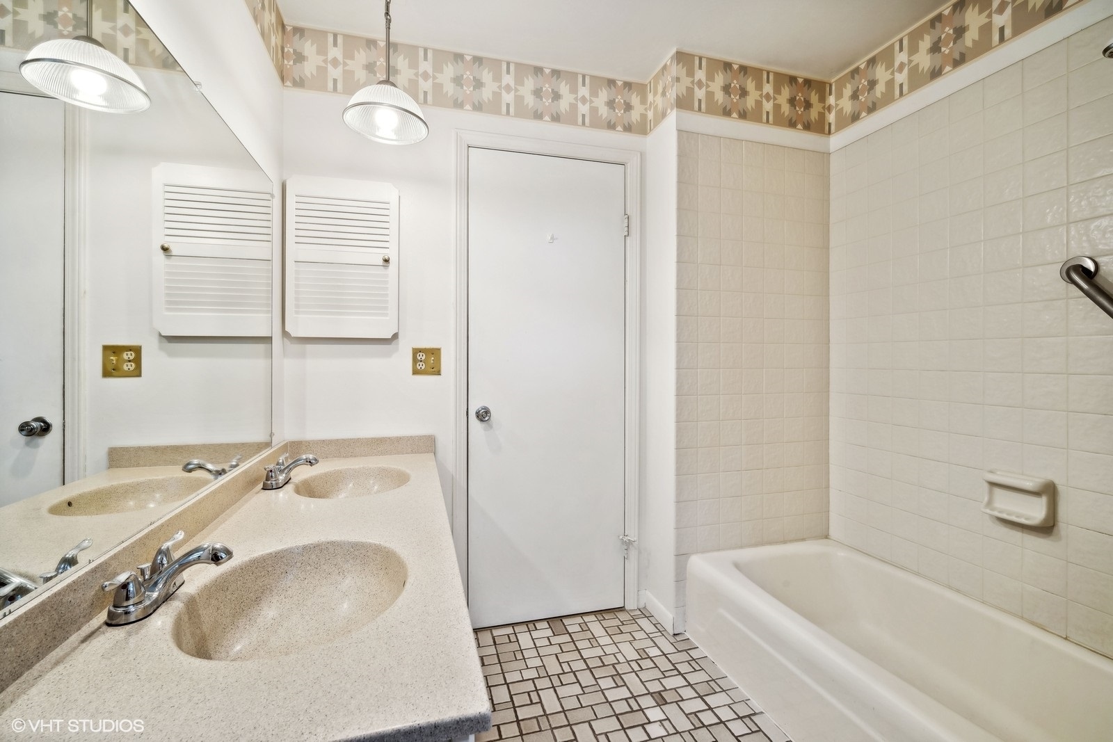 233 Downing Road Buffalo Grove, IL 60089 - Photo 20 of 36 Gallery Image 20