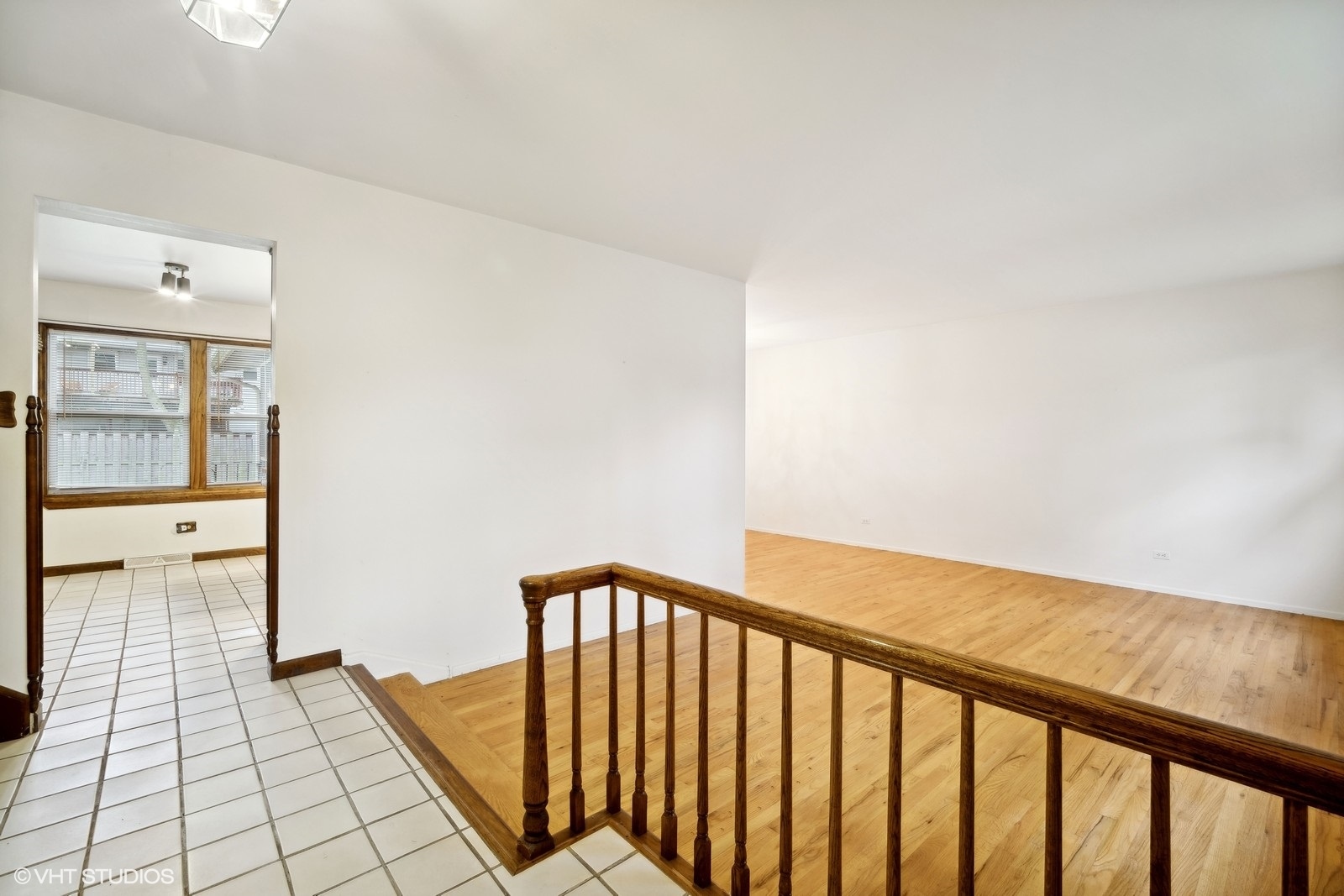 233 Downing Road Buffalo Grove, IL 60089 - Photo 2 of 36 Gallery Image 2