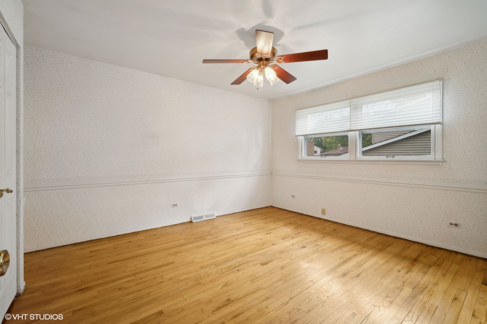 233 Downing Road Buffalo Grove, IL 60089 - Photo 21 of 36 Gallery Image 21