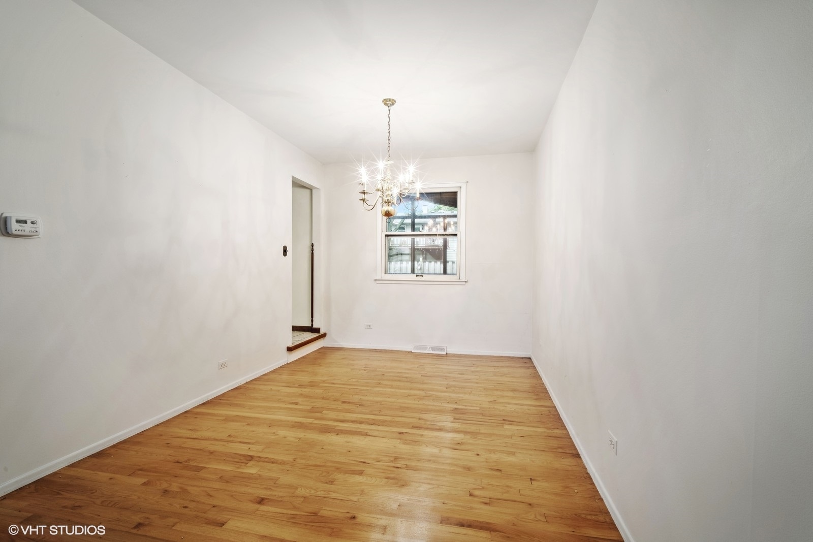 233 Downing Road Buffalo Grove, IL 60089 - Photo 7 of 36 Gallery Image 7