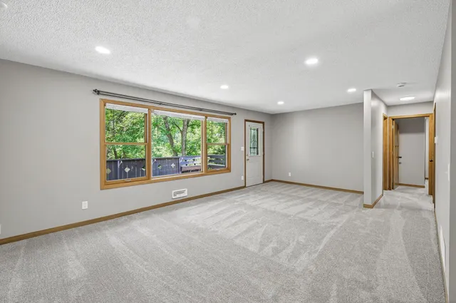 $379,500 | 1224 8th Lane, Anoka, MN 55303