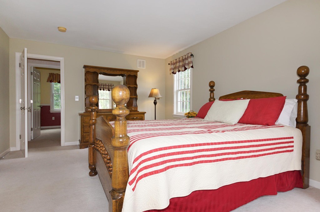 4 Rooks Way Westford, MA 01886 - Photo 17 of 29 Gallery Image 17