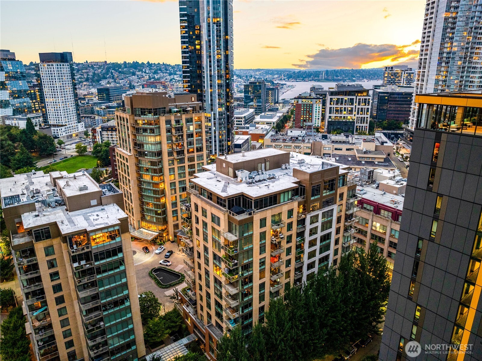 910 Lenora Street, Unit S1009 Seattle, WA 98121 - Photo 34 of 35 a city view with tall buildings