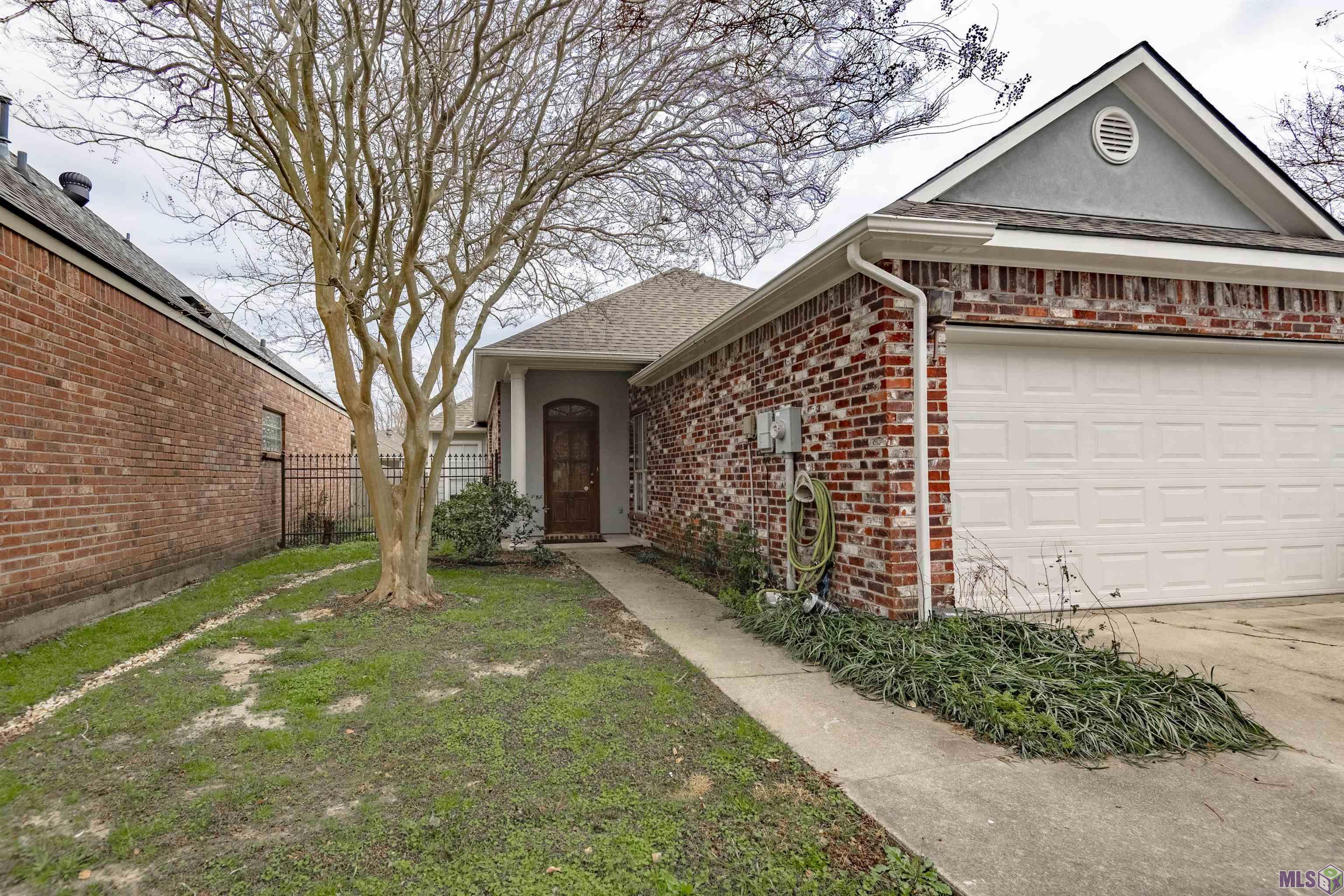 5545 Ducros Drive Baton Rouge, LA 70820 - Photo 2 of 15