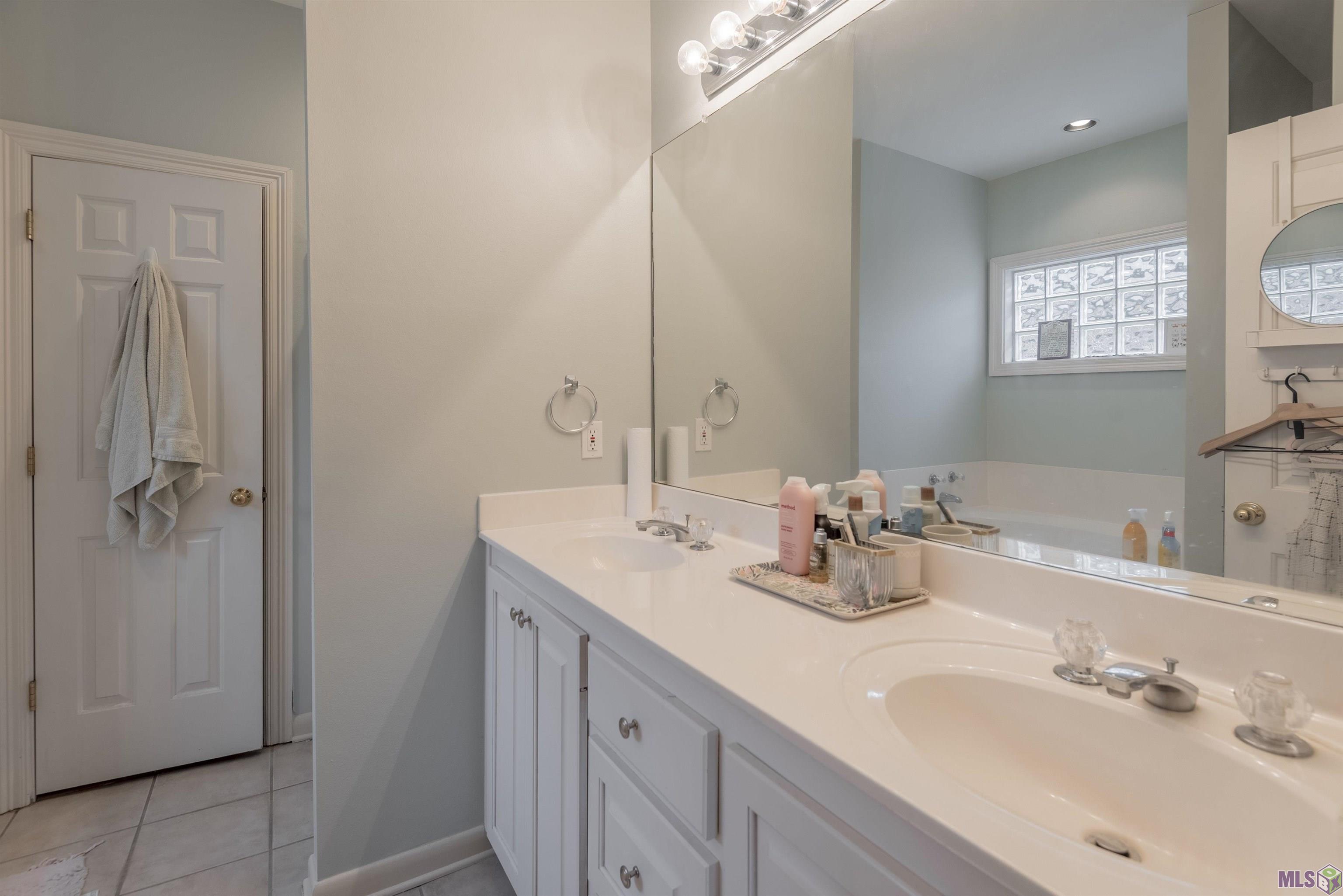 5545 Ducros Drive Baton Rouge, LA 70820 - Photo 9 of 15