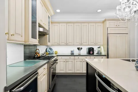 $1,699,000 | 645 Northeast 17th Way, Unit 645, Fort Lauderdale, FL 33304