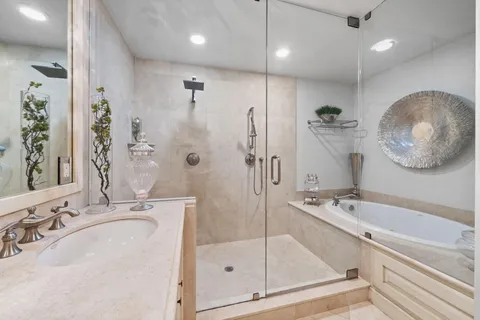 $1,699,000 | 645 Northeast 17th Way, Unit 645, Fort Lauderdale, FL 33304