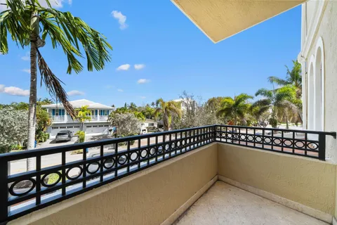 $1,699,000 | 645 Northeast 17th Way, Unit 645, Fort Lauderdale, FL 33304