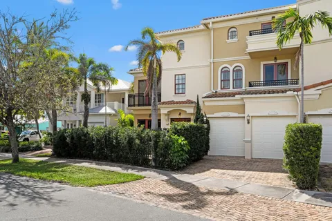 $1,699,000 | 645 Northeast 17th Way, Unit 645, Fort Lauderdale, FL 33304