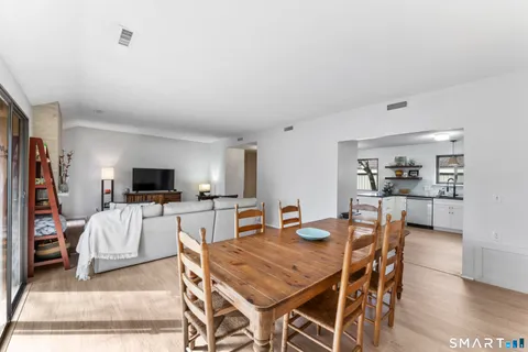 $360,000 | 640 Heritage Village, Unit B, Southbury, CT 06488