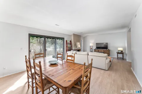 $360,000 | 640 Heritage Village, Unit B, Southbury, CT 06488