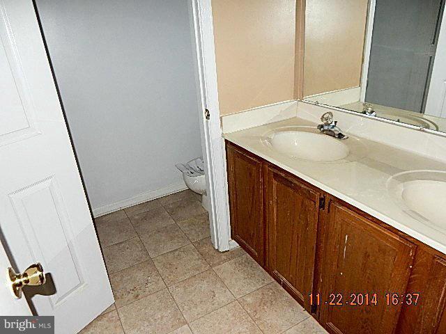 224 Gentlebrook Road Owings Mills, MD 21117 - Photo 7 of 12 Bath (Master)