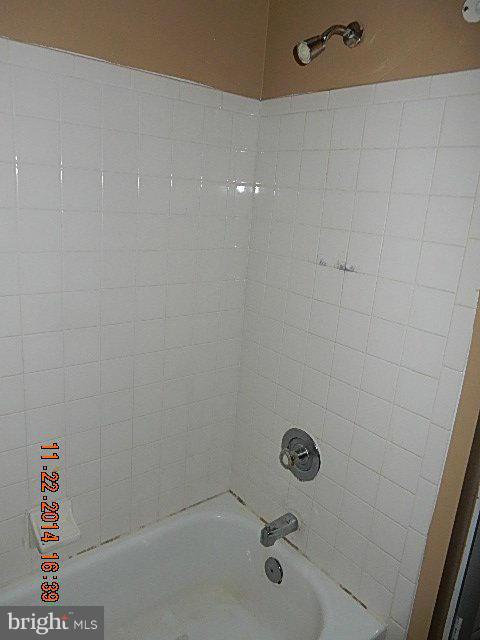 224 Gentlebrook Road Owings Mills, MD 21117 - Photo 8 of 12 Bath (Master)