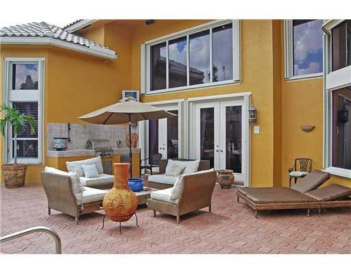 21692 Fall River Drive Boca Raton, FL 33428 - Photo 2 of 15 Patio/Deck