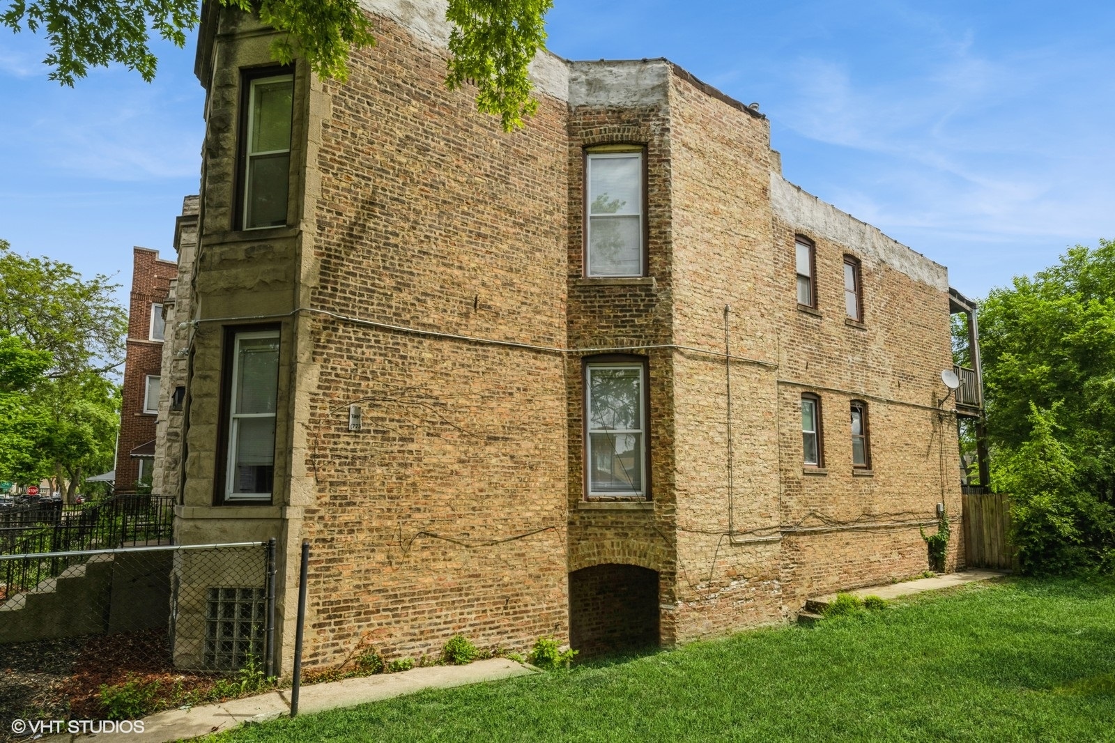 6621 South Marquette Road Chicago, IL 60637 - Photo 11 of 14