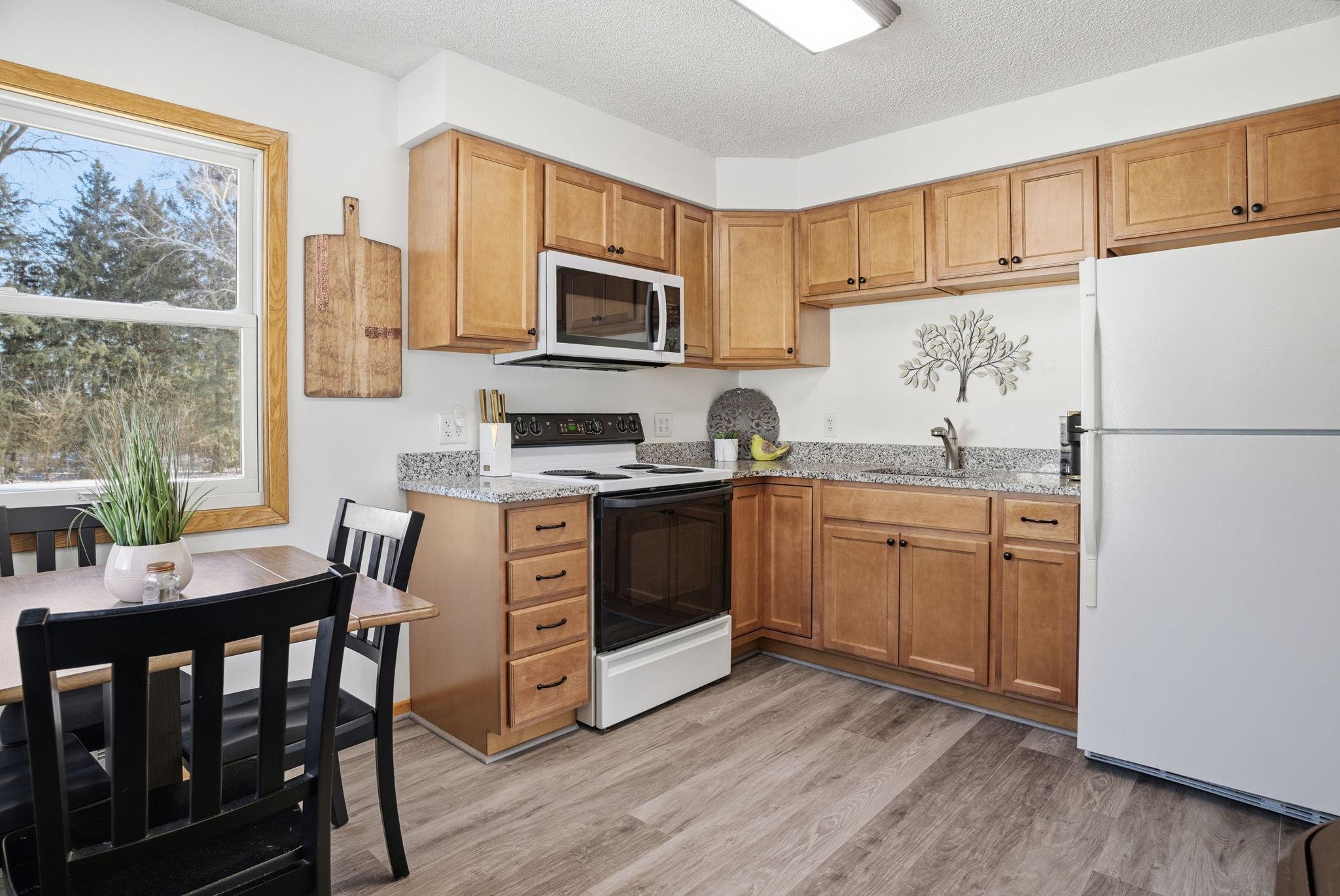 8 Pointcross Drive Circle Pines, MN 55014 - Photo 12 of 33