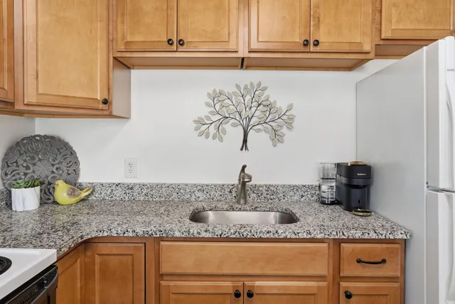 $285,000 | 8 Pointcross Drive, Circle Pines, MN 55014