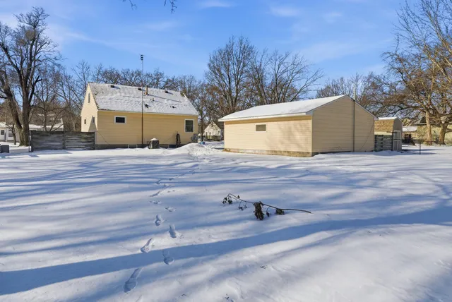 $285,000 | 8 Pointcross Drive, Circle Pines, MN 55014