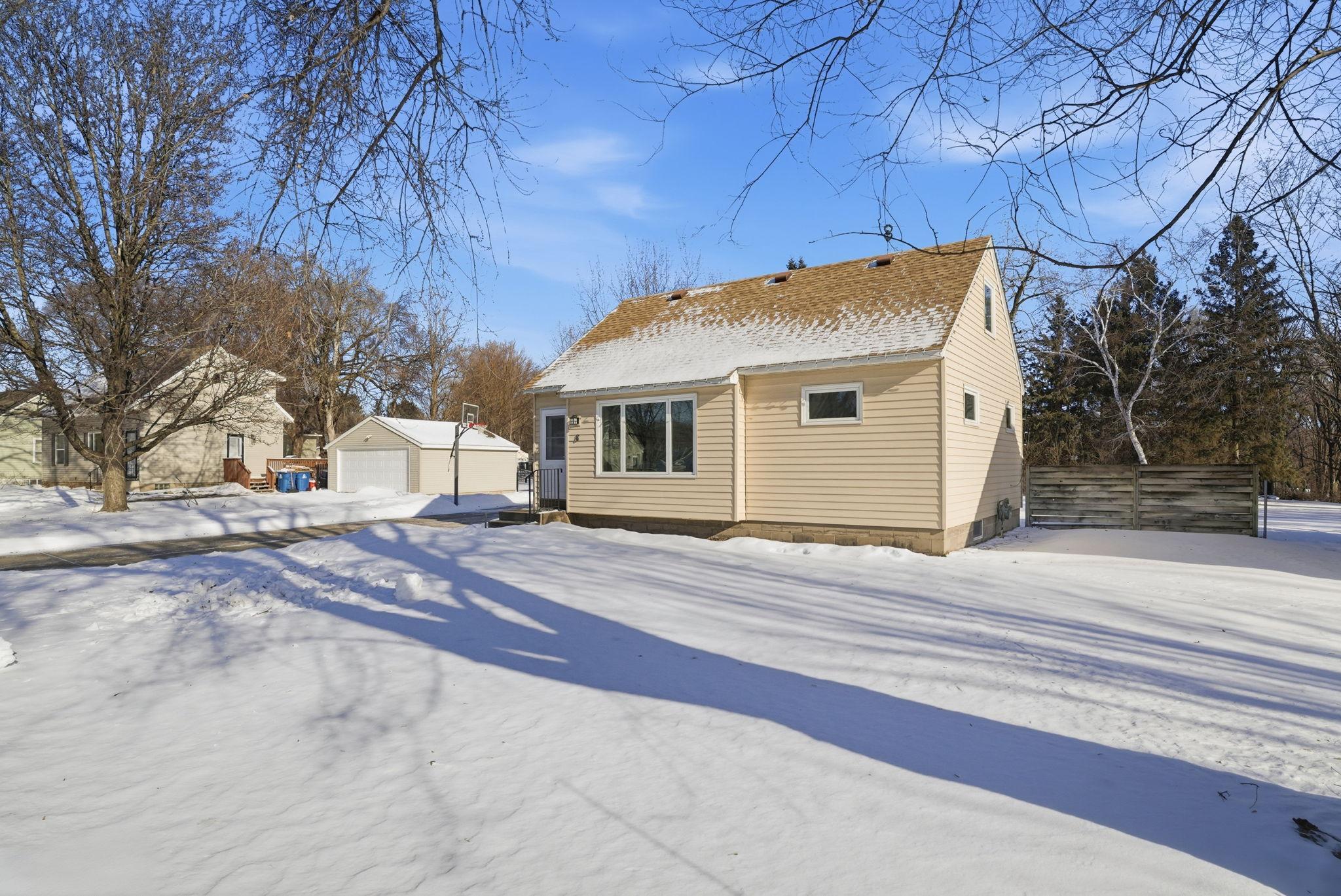 8 Pointcross Drive Circle Pines, MN 55014 - Photo 5 of 33