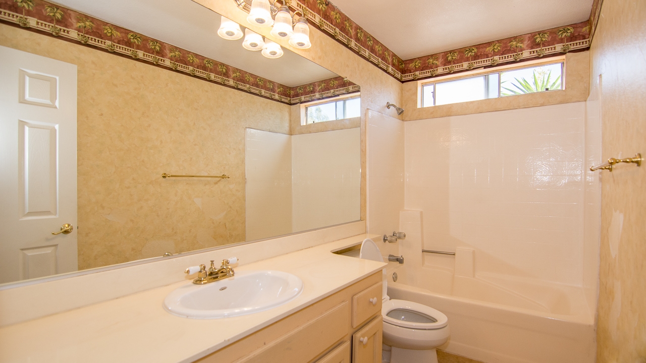 1678 Countryside Drive Vista, CA 92081 - Photo 15 of 16