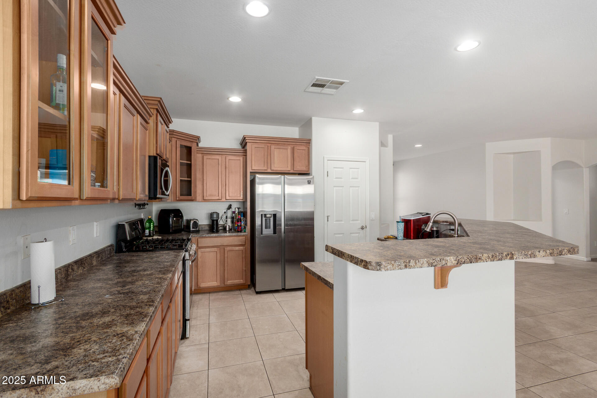 2413 West Beverly Rd. Phoenix, AZ 85041 - Photo 13 of 28 13 Beverly