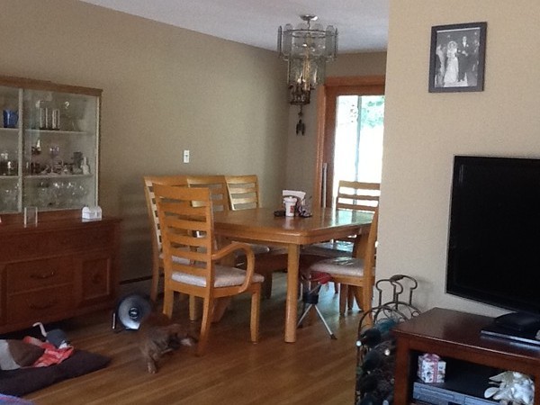 17 Donegal Road Peabody, MA 01960 - Photo 3 of 16 Gallery Image 3