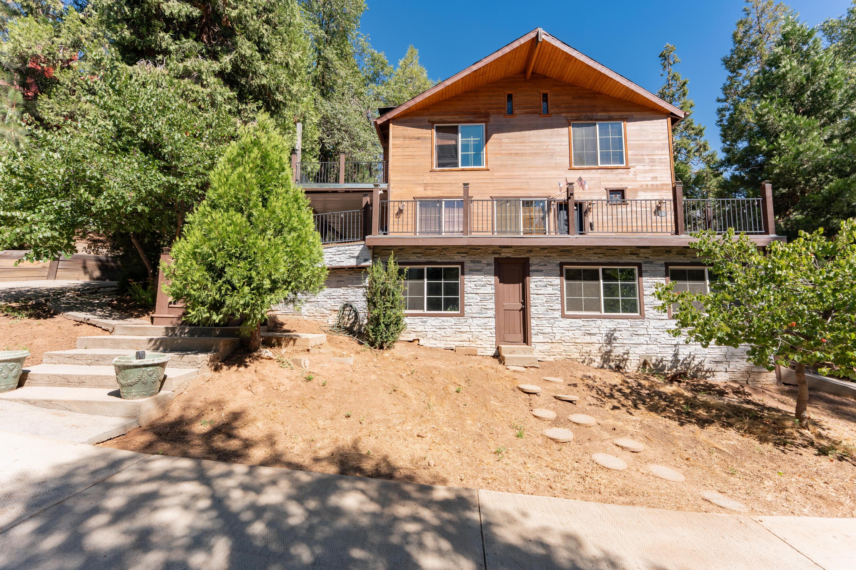 706 Loop Drive Springville, CA 93265 - Photo 1 of 67 2 (4)