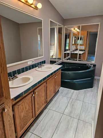 $79,900 | 8581 Springwood Court, Roscoe, IL 61073