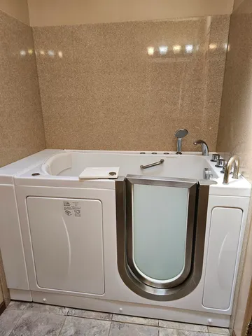 $79,900 | 8581 Springwood Court, Roscoe, IL 61073