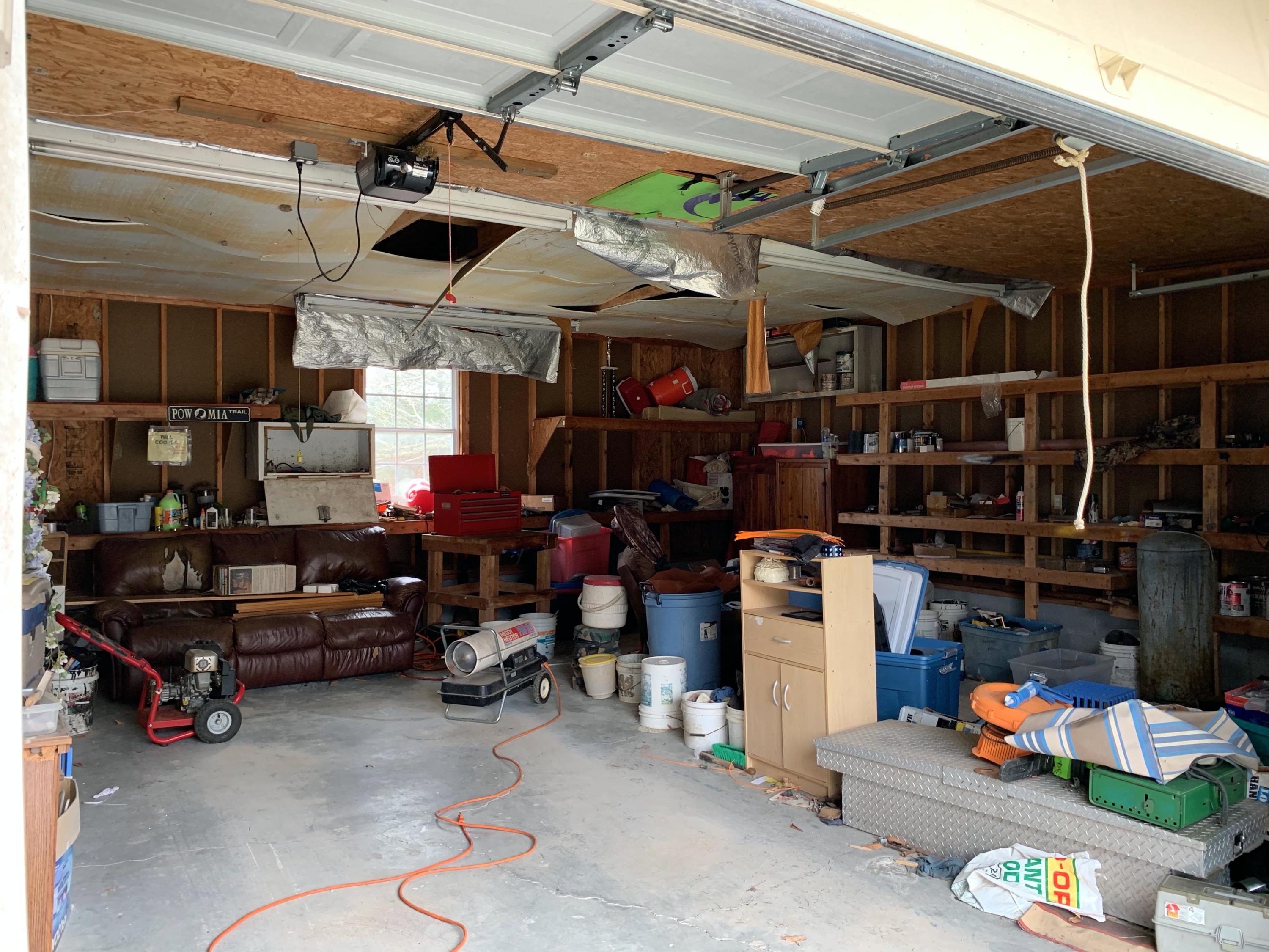 306 Brock Road Maynardville, TN 37807 - Photo 9 of 29 Attached Garage