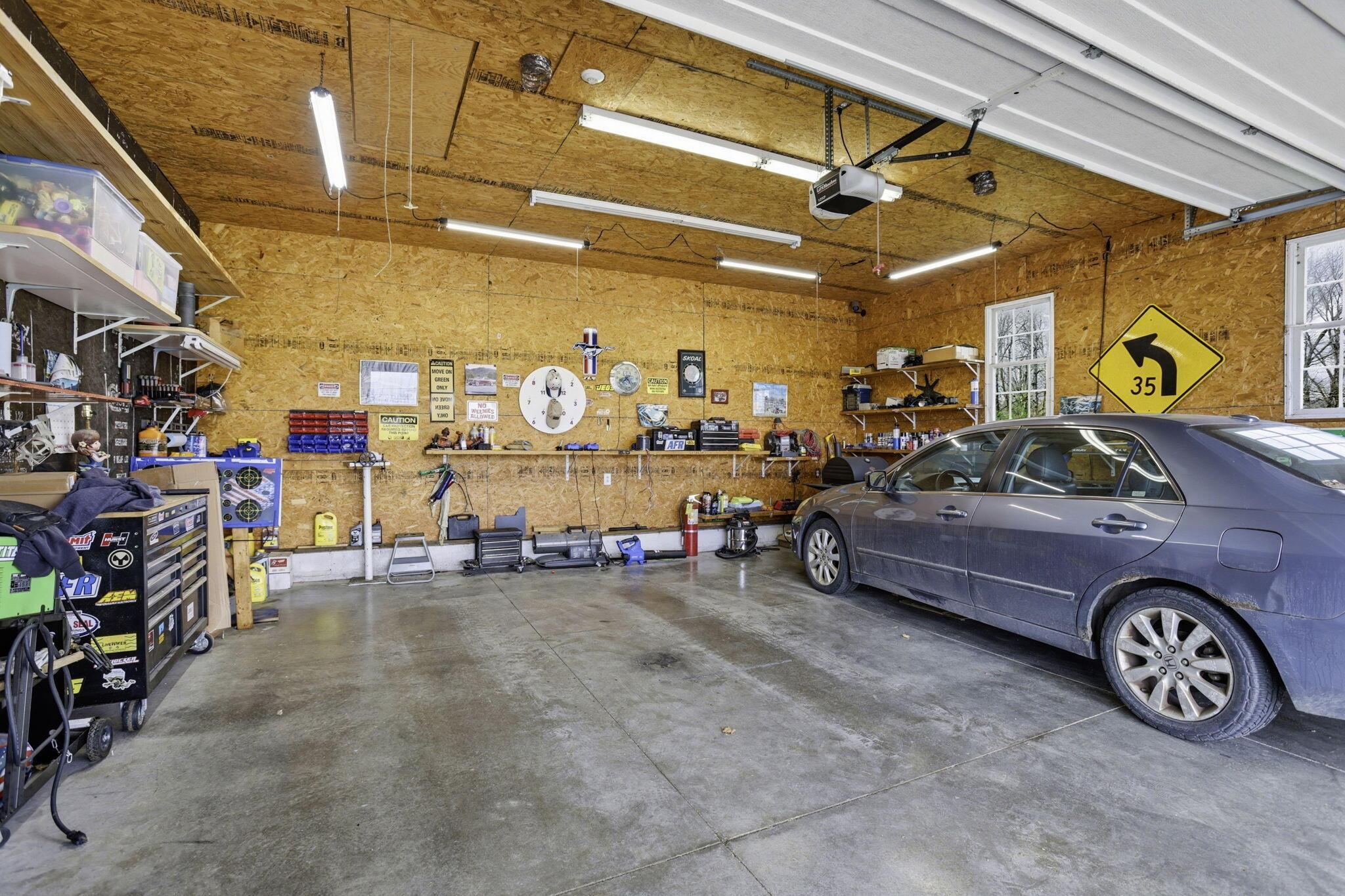 12830 New Delaware Road Mount Vernon, OH 43050 - Photo 23 of 47 Garages 3 and 4