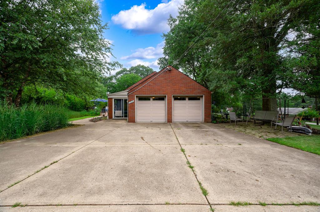 2316 Clearvue Road Pittsburgh, PA 15237 - Photo 36 of 37 Gallery Image 36