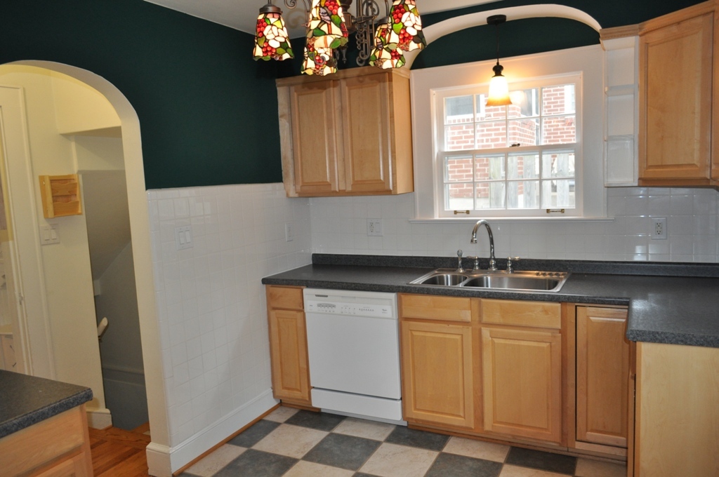 1822 Sheffield Road Southwest Roanoke, VA 24015 - Photo 11 of 49 Kitchen