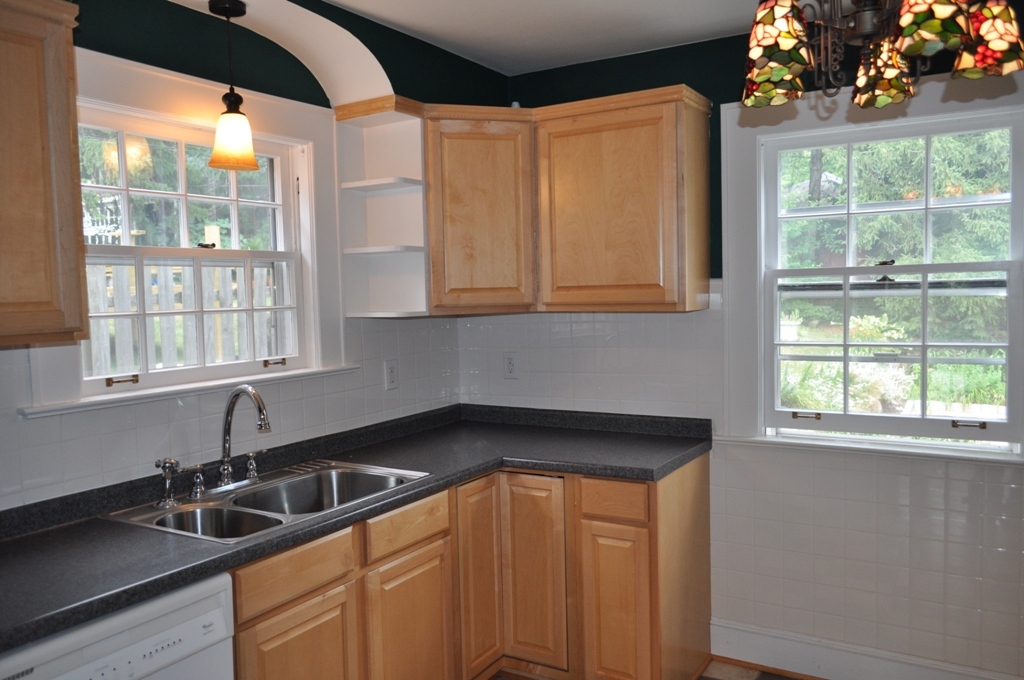 1822 Sheffield Road Southwest Roanoke, VA 24015 - Photo 13 of 49 Kitchen