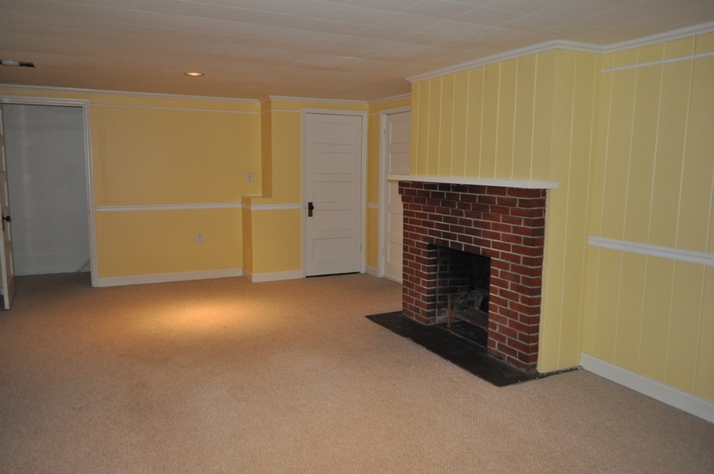 1822 Sheffield Road Southwest Roanoke, VA 24015 - Photo 43 of 49 Family Room