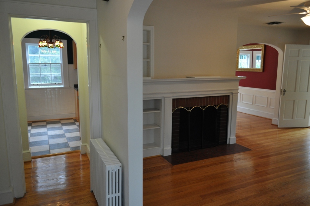 1822 Sheffield Road Southwest Roanoke, VA 24015 - Photo 7 of 49 Foyer